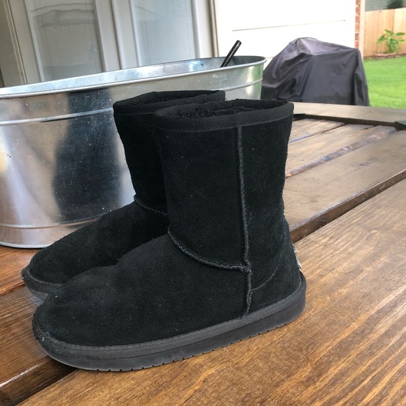 girls black ugg boots